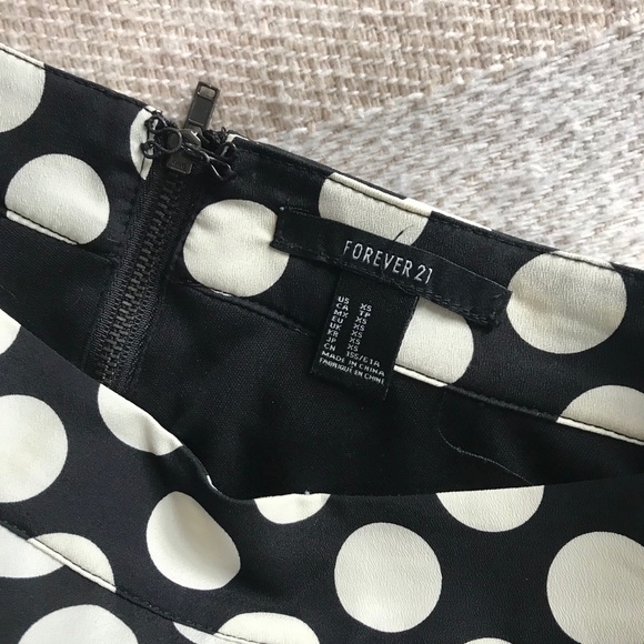 Forever 21 mini swing skirt - Picture 3 of 3